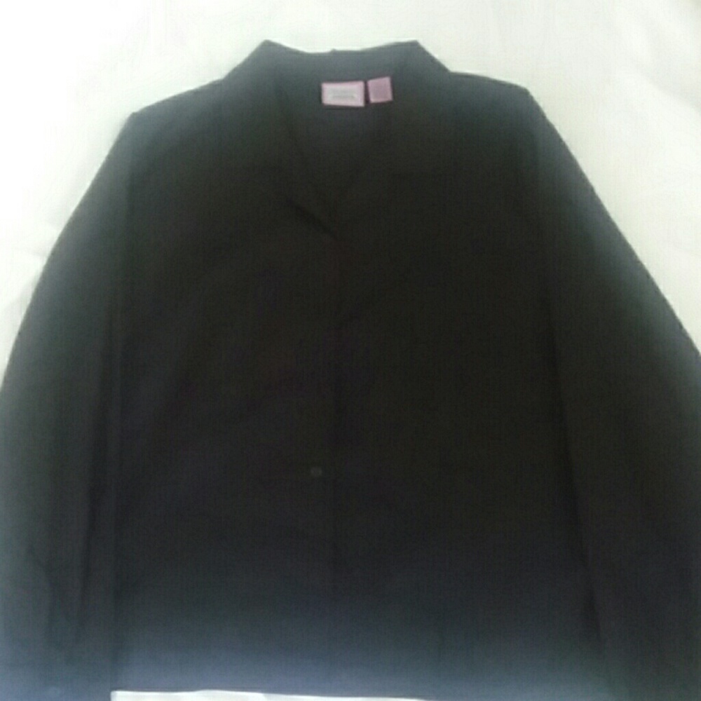 Black size XL shirt